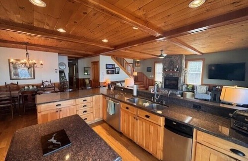 Lochmere House | Sixteen Sandals on Lake Winnisquam