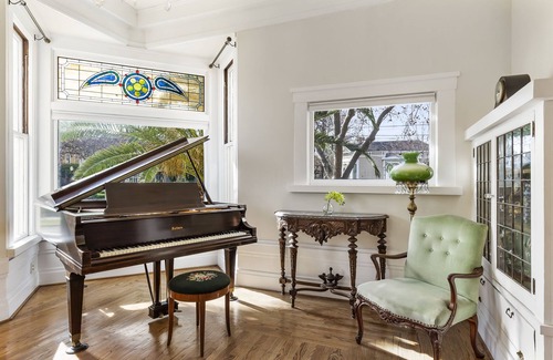 San Jose Villa | SJ Downtown Landmark Virginian Style Experience
