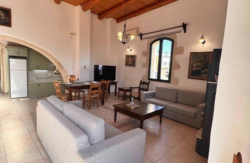Chorafakia Apartment | Skandalis - Kalliopi with pool