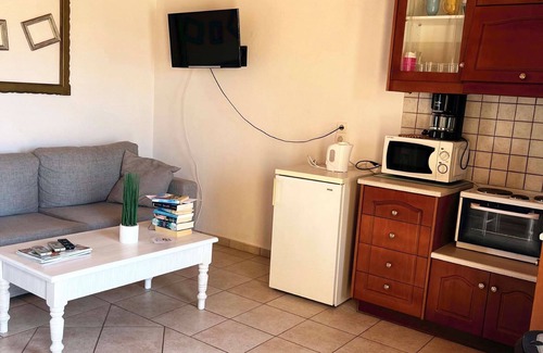 Chorafakia Apartment | Skandalis - Klio apartment with sea & pool view