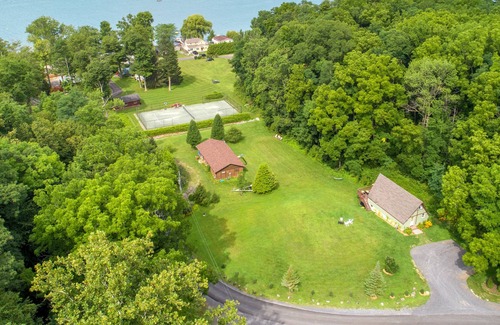 Skaneateles House | Skaneateles Lake 4 Bedroom Private Lakehouse!