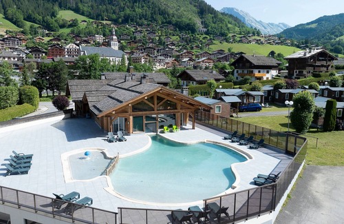 Le Grand-Bornand Apartment | Ski and Relax: Cozy 2BR Apartment with Pool & Games Near Grand-Bornand Village