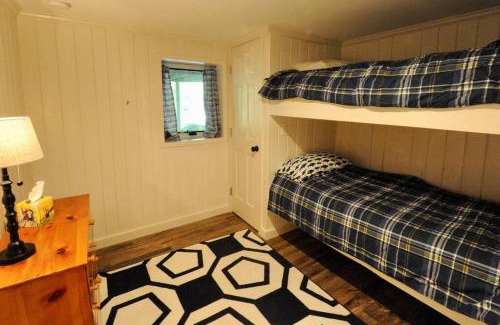 Ellicottville House | SKI Bike, Hike & Golf Townhouse w/Hot tub