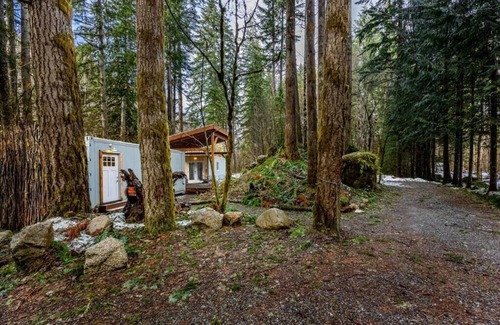 Skykomish Cabin | Ski Bum's Minimalist Cabin