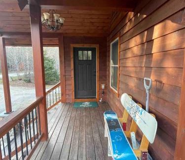 Bethel Ski Chalet | Ski Chalet btwn SundayRiver & MtAbram