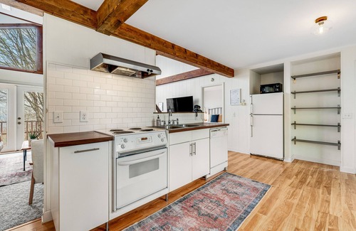 Beech Mountain House | Ski chalet-inspired getaway with mountain views & wood-burning fireplace