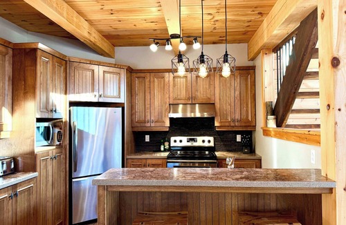 Saint-Philemon Ski Chalet | Ski Chalet - Mountain and Spa - Chalet Heritage