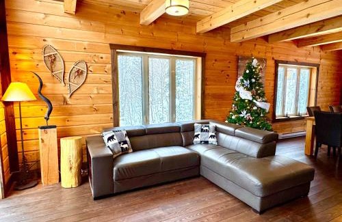 Saint-Philemon Ski Chalet | Ski Chalet - Mountain and Spa - Chalet Heritage