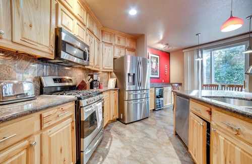 Northwest Reno House | Ski Getaway w/Hot Tub: Reno Home by Attractions