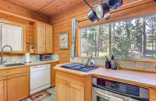 Moonridge House | Ski, Hike & Fish: Big Bear Lake Retreat