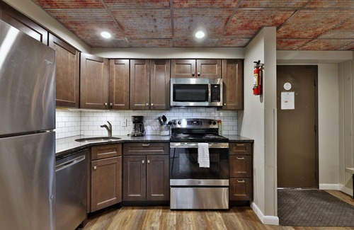 Killington Condo | Ski, Hike, Relax - 2BR Killington Condo with Balcony, Pools, Hot Tubs and Free Shuttle