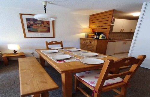 Les Deux Alpes Apartment | Ski-In Apartment for 6 Guests