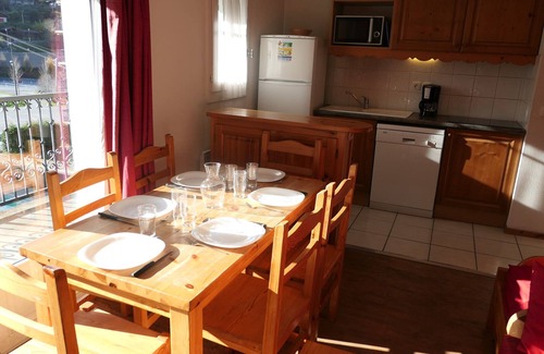 Saint-Gervais-les-Bains Apartment | Ski-in/Ski-out 3-Room Apartment with Pool & Balconies, Sleeps 6
