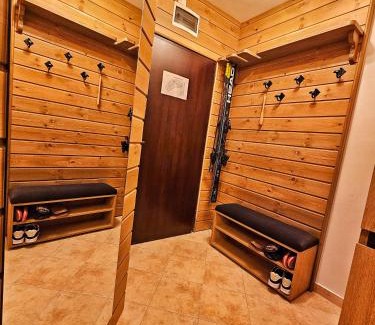 Shiligarnika Apartment | Ski In Out Aparthotel Kosara