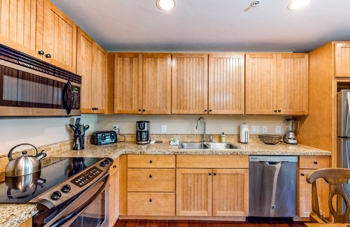 Silvercreek Condo | Ski-in/out condo w/slope side view w/hot tub and pool access - steps to lifts
