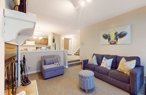 Ludlow Condo | Ski-in/out condo with a pool, tennis & fast WiFi - Sachem Trail at Okemo