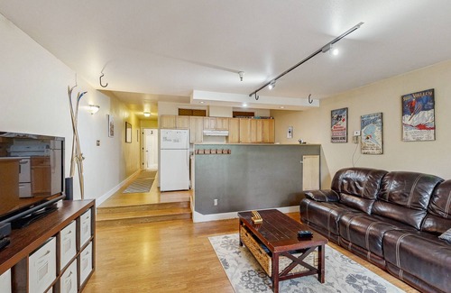 Alyeska Condo | Ski-in/out condo with WiFi - amazing location near skiing, hiking, & town