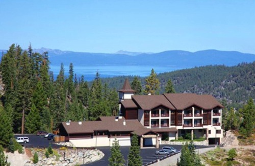 Tahoe Village Apartment | Ski In/Out Eagles Nest Lodge - Studio 2A