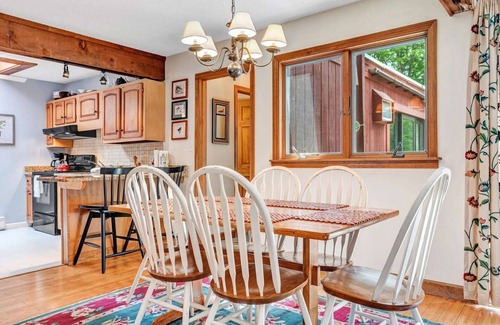 West Hartford Condo | Ski-in/out, Gorgeous Mtn Views! | Kingswood 12A