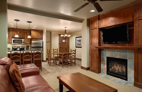 Breckenridge Condo | Ski In-Out Grand Lodge on Peak 7 Master unit sleeps 4.