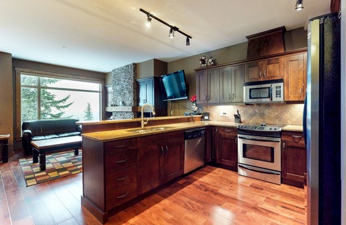 Snow Pine Estates Condo | Ski-in/out of this gorgeous home with a private hot tub & amazing views