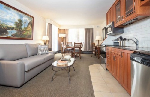 Salt Lake Mountain Resorts Condo | Ski in/out one bedroom condo at the Cliff Club at snowbird