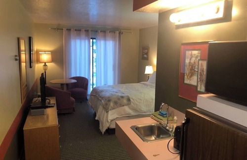 Powder Mountain Cabin | Ski in/out room at Powder Mountain Queen bed, Full bath, kitchenette