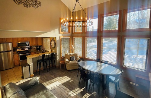 Boyne Falls Condo | SKI IN/OUT, Upgraded Condo, Great Location for Ski Season and Summer