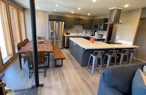Altis Condo | Ski In Out, With Beautiful Views, Wall of Glass, ski to Canyon or Eagle Lodge