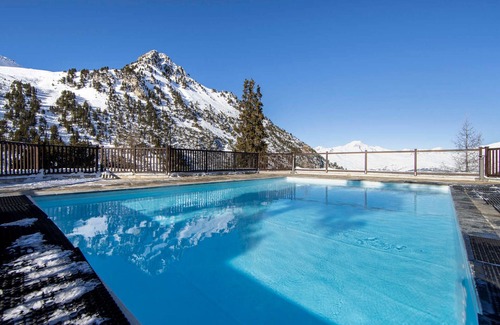 Arc-1950 Apartment | Ski-In/Ski-Out 3-Room Apartment with Pool and Jacuzzi in Arc 1950