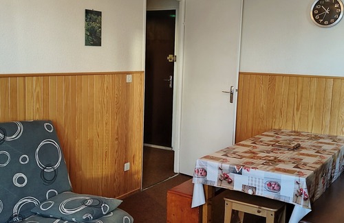 Prapoutel Apartment | Ski-in/Ski-out, 3-room, sleeps 6 in Les Adrets-Prapoutel