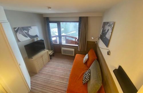 La Perriere Apartment | Ski-in ski-out 1 bed, La Tania