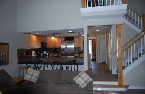 Ludlow House | SKI In/SKI Out. 4 Bedrooms, A1- Walk to Pool/Gym, End unit with tons of sunlight