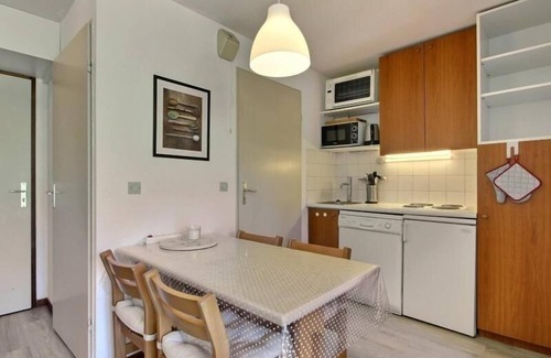 Plagne Soleil Apartment | Ski-in/Ski-out Apartment with Balcony and Equipped Kitchen