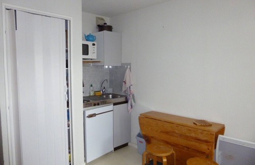 Arette Apartment | Ski-in/Ski-out Apartment for 4 with Terrace, Near Shops, Free Parking