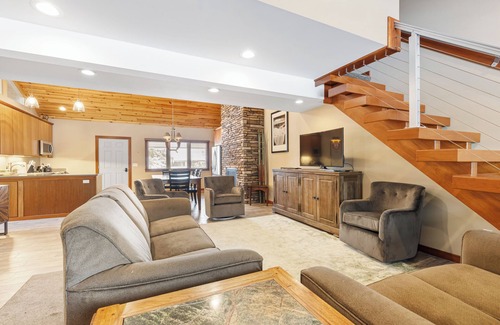 Boyne Falls Condo | Ski In/Ski Out at the Base of Boyne Mountain, Sleeps 11