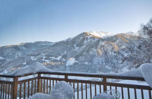 Kaprun House | Ski-in Ski-out Chalet Maiskogel "Bergli" - by Alpen Apartments