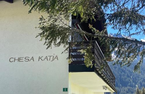 Valbella Apartment | Ski in Ski out Family accommodation Chesa Katja Lenzerheide