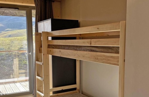 Piau Engaly Apartment | Ski-in/ski-out & foot of the slopes, fitness, terrace, parking, tv, 40m², Piau Engaly