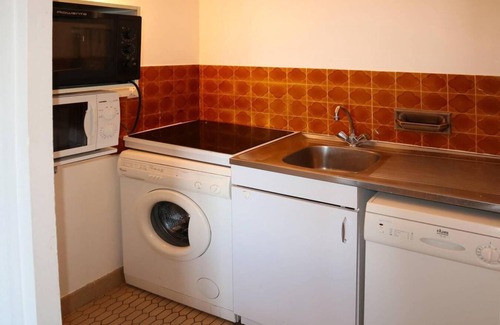 Les Orres Apartment | Ski-in/ski-out & foot of the slopes, 3rd floor, view valley, balcony, tv, ski locker, 40m²