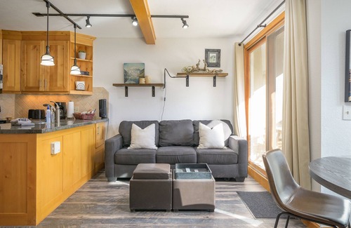 Winter Park Condo | Ski-in Ski-out Iron Horse Studio Condo C