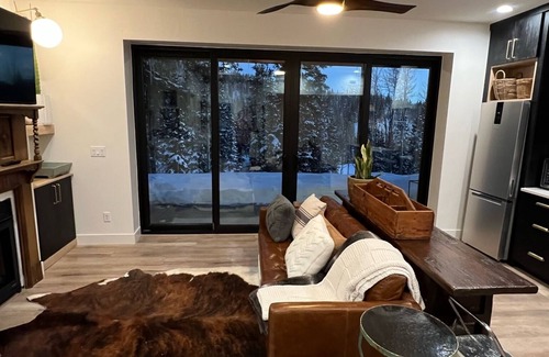 Beaver Cabin | Ski-in-Ski-out Modern Scandinavian Cabin built in 2022 with Jacuzzi