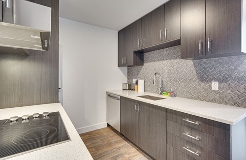 Park City Apartment | Ski-In/Ski-Out Park City Studio: Community Hot Tub