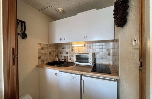 Montgenevre Apartment | Ski-In/Ski-Out Studio for 4 with Mountain Views, Balcony, and Parking