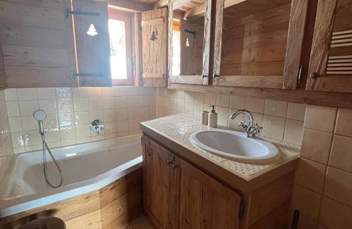 Verbier Apartment | Ski in Ski Out Superb Attic Apartment in Les Esserts