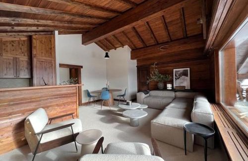 Verbier Apartment | Ski in Ski Out Superb Attic Apartment in Les Esserts