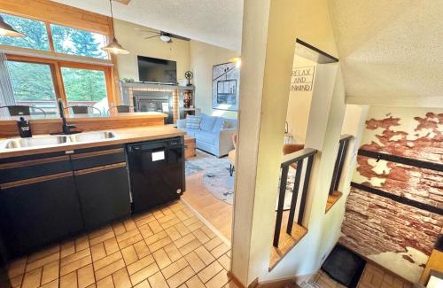 Lutsen Apartment | Ski-in Ski-out Townhome at Lutsen Mountain, Pool, Hot Tub, Fitness, Sauna and more!