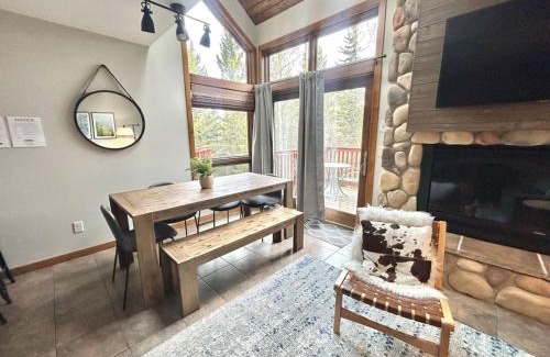 Lutsen House | Ski in Ski out Townhome, Indoor and outdoor pools, hot tub, fire pits, and more
