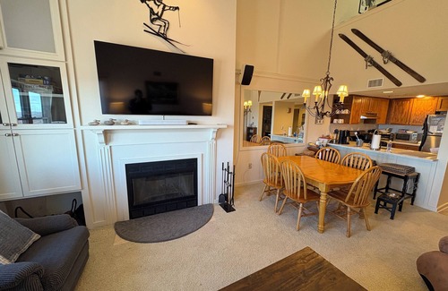 Ludlow Condo | Ski In/Ski Out Winterplace 2BR+Loft W/Fireplace, Hot Tub and Pool Access