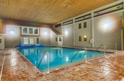 Upson Apartment | Ski-InandSki-Out Condo in Upson - Walk to Lake